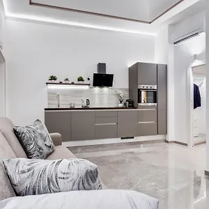  Apartment Unoseitre - Luxury & Italy