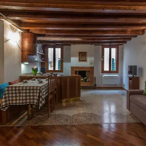 Apartment Calle Del Forno, Venice