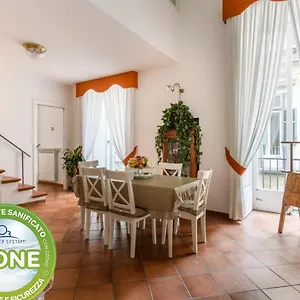  Holiday home Residenza Reale Italy